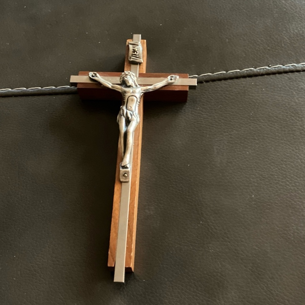 Religion wall inri wood cross with Jesus figure